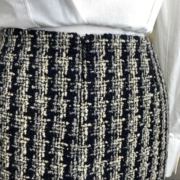 Ralph Lauren Collection | Fall 2004 Made-in-Italy Bouclé Tweed Skirt - Picture 8 of 16